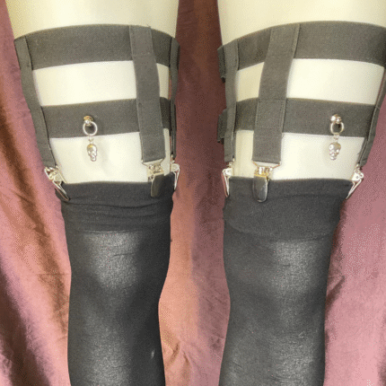 4-Clip Garters with 2 Leg Straps and Skull Charm